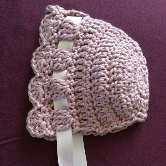 Brand New Handmade Pink Crochet Baby Bonnet for 0-3 Months - Picture 2 of 2
